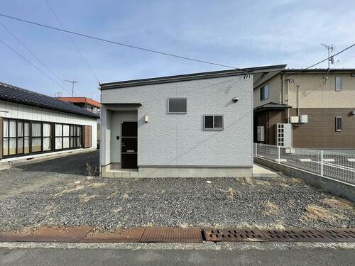 福島県郡山市安積町日出山字一本松 平屋建て 築13年10ヶ月