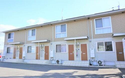 ラージュリビエールＢ棟 2階建