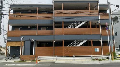 岡山県岡山市北区津島東１丁目 3階建