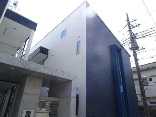 東京都世田谷区大原１丁目 2階建