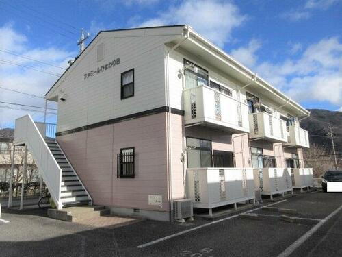 ファミールひまわりＢ 2階建