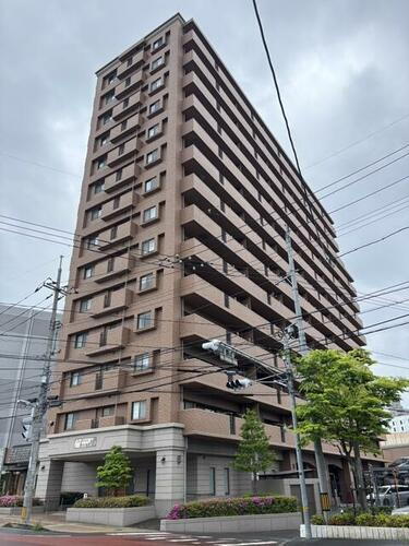 広島県東広島市西条西本町 14階建 築23年