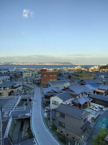 兵庫県淡路市岩屋 7階建