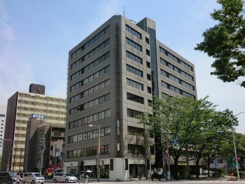 ロイヤル礎 10階建