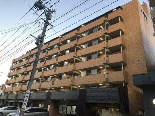 クリナーレ志家町 7階建