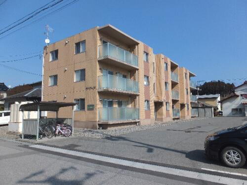 サングレイス 3階建