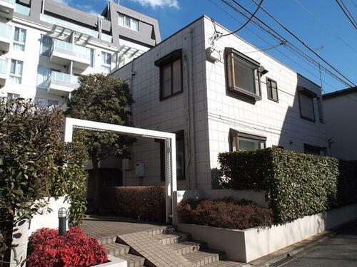 メゾンエクセリアＢ棟 2階建