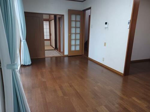 浅間町３丁目仮住まい戸建