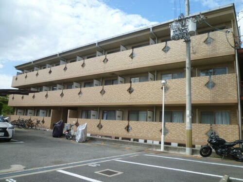 大阪府吹田市泉町５丁目 築31年10ヶ月 3階建