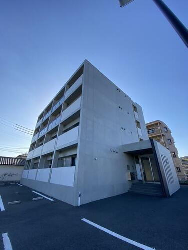 熊本県熊本市東区保田窪５丁目 4階建