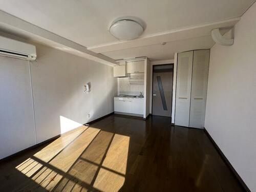 三重県津市栄町４丁目 賃貸アパート