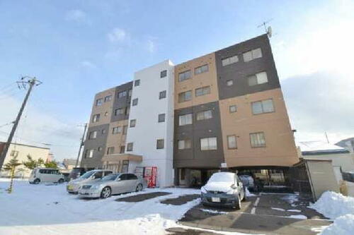 北海道室蘭市東町３丁目 賃貸マンション