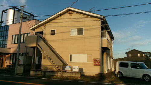 ハイツ野殿 2階建