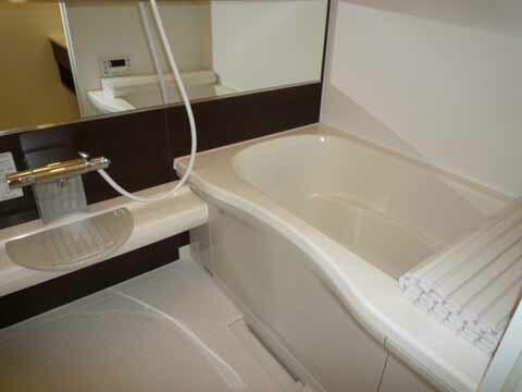 広島県広島市西区草津浜町 築4年10ヶ月 3階建