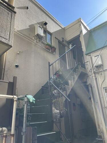 長崎県長崎市丸山町 2階建