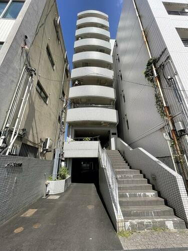 福岡県北九州市小倉北区吉野町 9階建