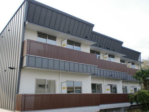ボヌールコート 2階建