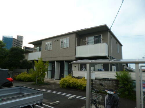 愛媛県新居浜市久保田町３丁目 賃貸アパート