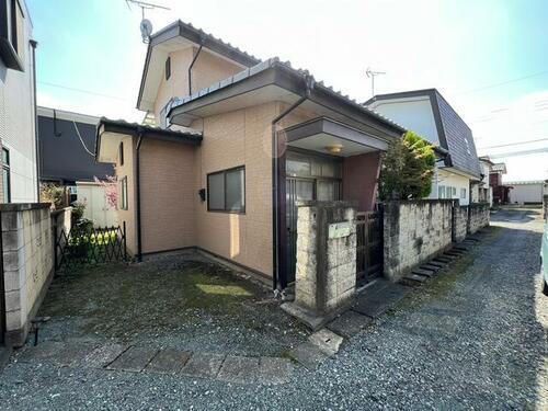 群馬県前橋市西片貝町５丁目 築49年10ヶ月 2階建