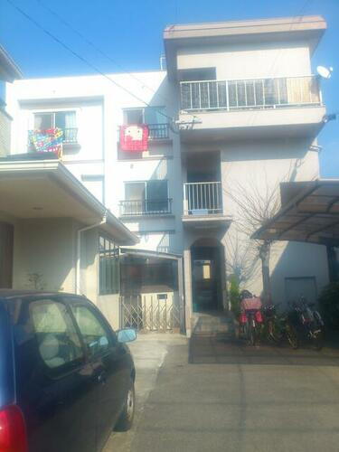大分県大分市王子西町 3階建