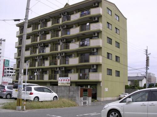 サングレイス中殿 6階建