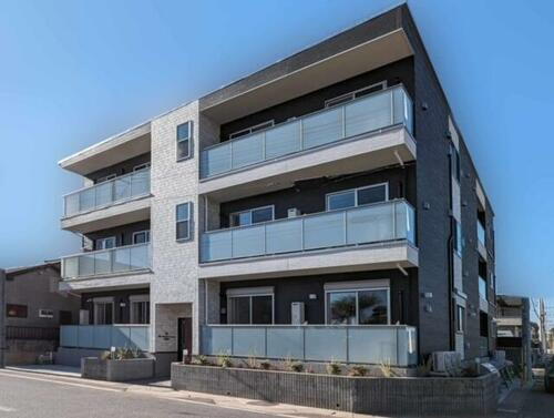 千葉県流山市木１丁目 3階建 築1年11ヶ月