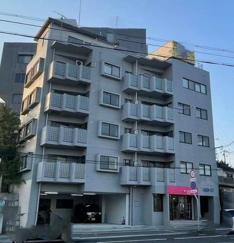 ベイスターズ２１ 5階建