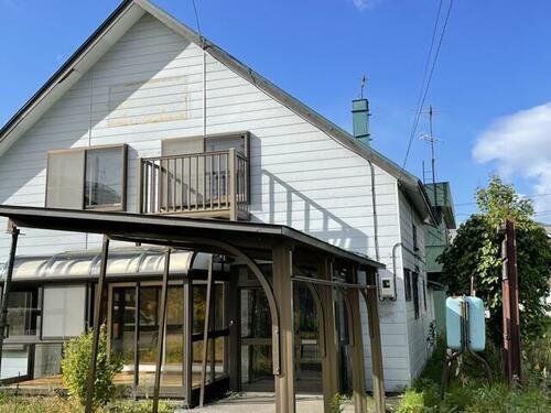 北海道札幌市南区石山 2階建