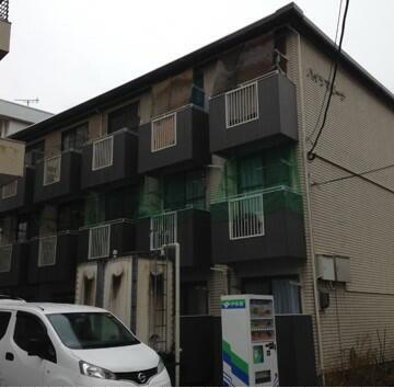 ハイツマリーナ 3階建