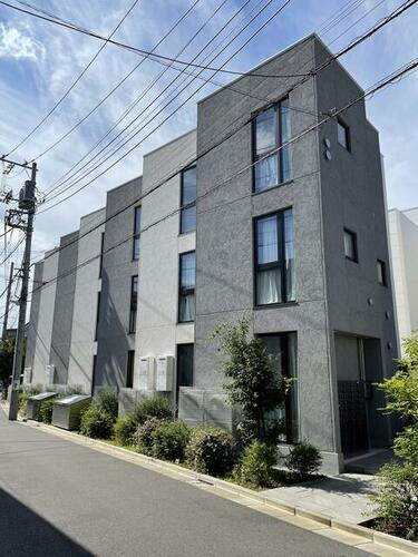 東京都足立区青井３丁目 築6年1ヶ月 3階建