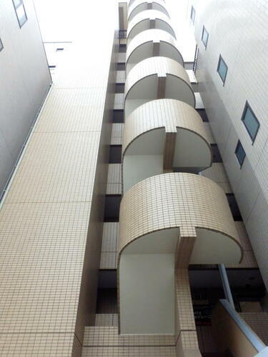 神奈川県川崎市中原区丸子通２丁目 8階建 築32年5ヶ月