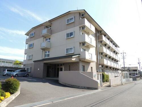 三重県名張市鴻之台３番町 賃貸マンション