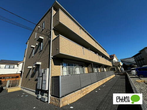 埼玉県草加市両新田西町 築13年8ヶ月 3階建