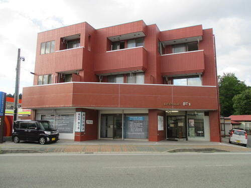 秋田県秋田市広面字昼寝 3階建 築36年11ヶ月