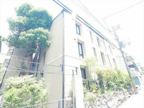 兵庫県神戸市東灘区住吉山手２丁目 3階建