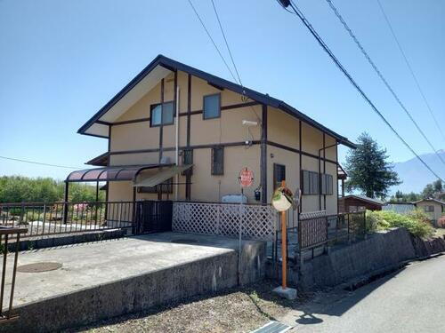 山梨県北杜市小淵沢町 2階建 築27年1ヶ月
