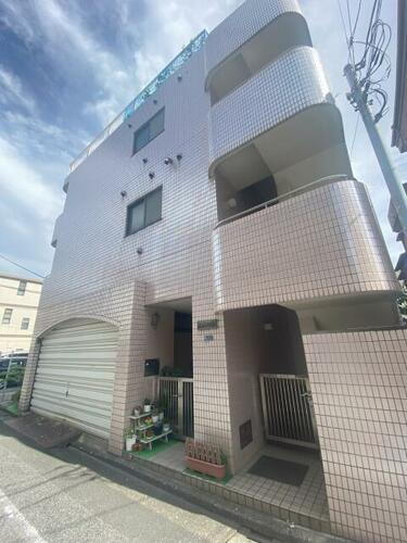 東京都大田区蒲田本町２丁目 3階建