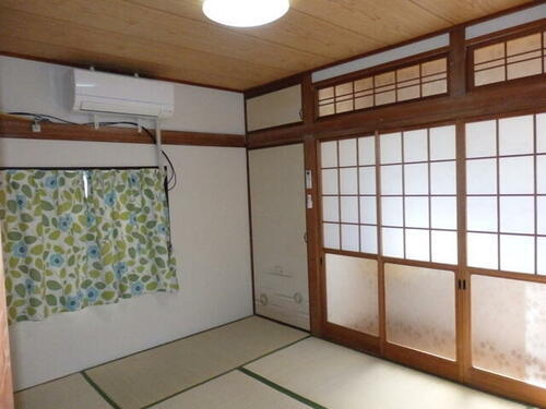 長崎県佐世保市万徳町 4階建