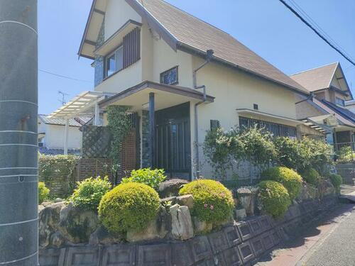 山口県宇部市則貞４丁目 2階建