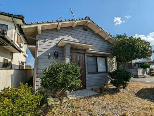 愛媛県四国中央市土居町中村 平屋建て 築39年9ヶ月