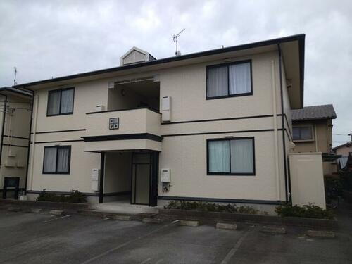出仲間５丁目アパート 2階建