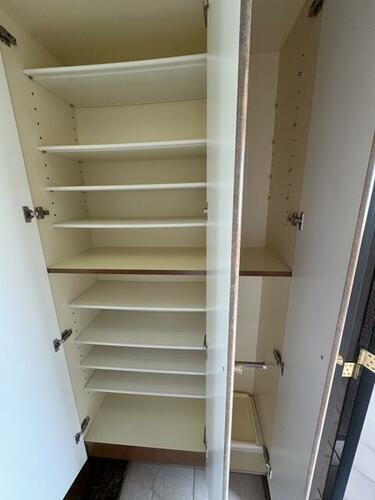 兵庫県姫路市北条口２丁目 築23年4ヶ月 13階建