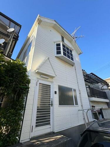 ＭＡＹＵＭＩハイツ枚方２番館　１０１ 3階建