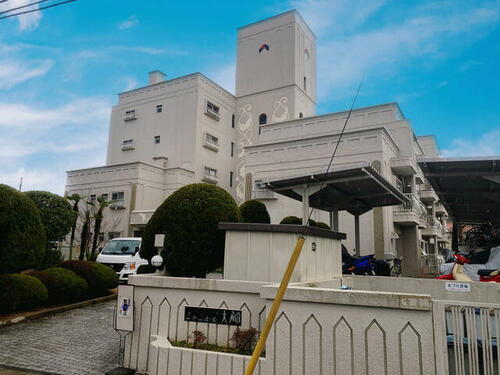 神奈川県横浜市栄区長尾台町 賃貸マンション