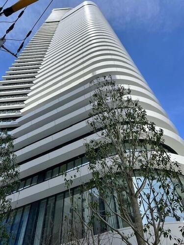 Ｂｒｉｌｌｉａ　Ｔｏｗｅｒ堂島 地上49階地下1階建