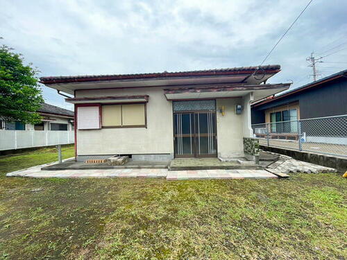 鹿児島県鹿屋市札元１丁目 平屋建て 築49年7ヶ月