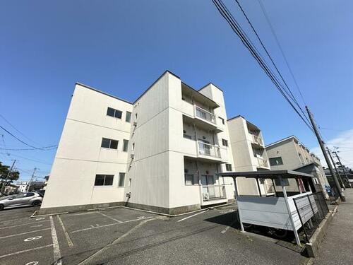 ハイツ中野山 3階建