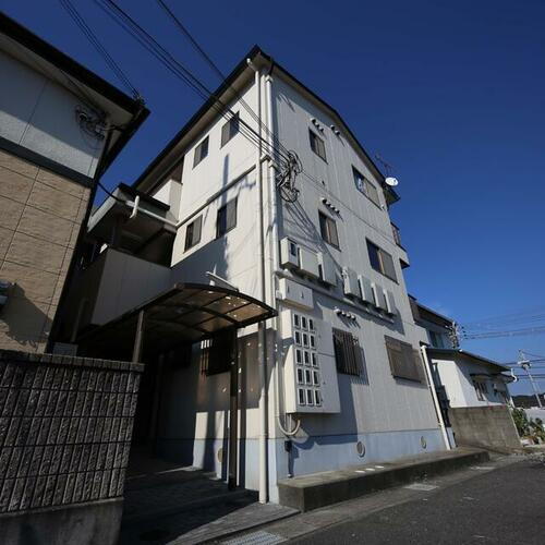 コーポ和久 3階建