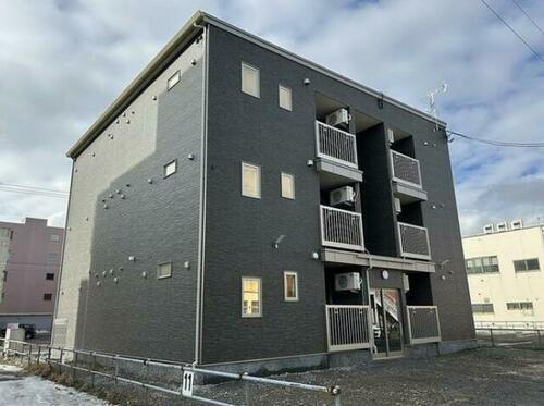 北海道室蘭市東町２丁目 賃貸アパート