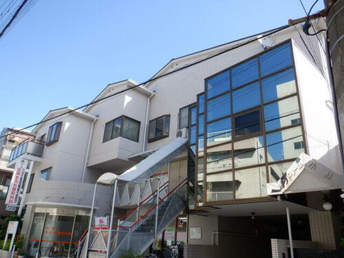 兵庫県宝塚市小林５丁目 3階建